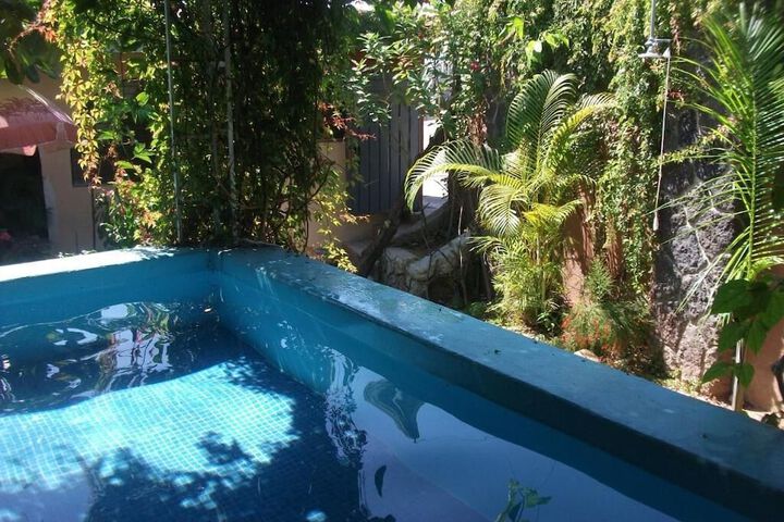 Pool 23 of 31