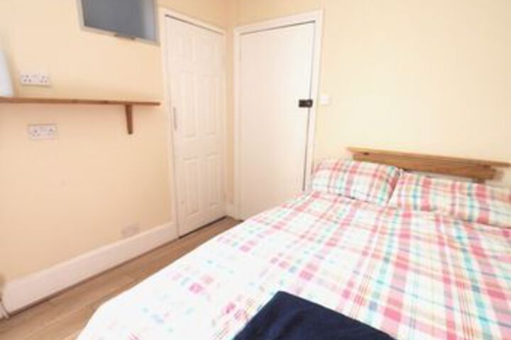 Room 49 of 96