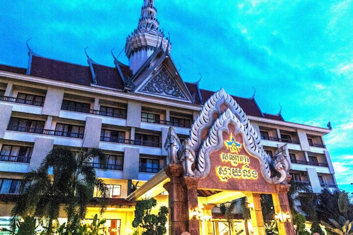 Smiling Deluxe Hotel in Siem Reap