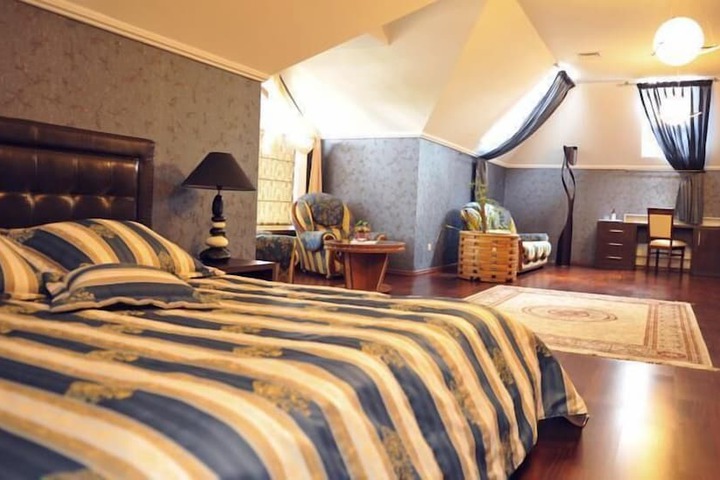 Room 12 of 55