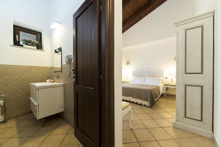 Room 10 of 59