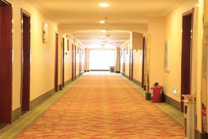 Ballroom/Hall 42 of 46