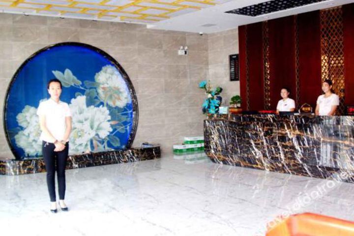 Hotel Interior 11 of 28