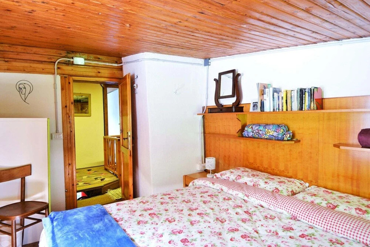 Room 3 of 23