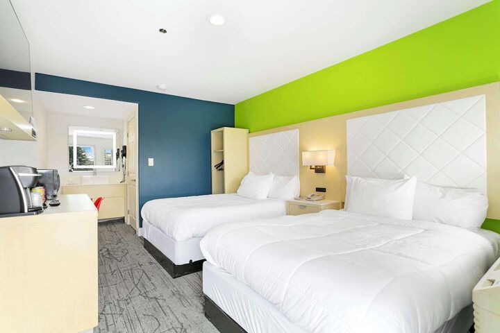 Room 7 of 43