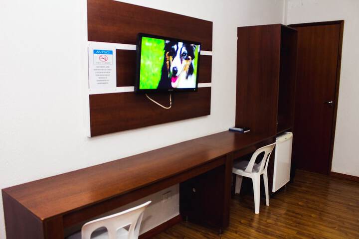 Room 6 of 37