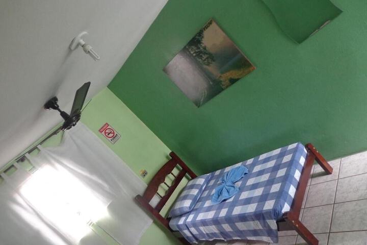Room 13 of 41