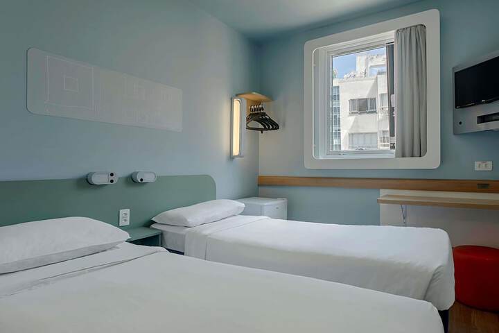 Room 19 of 74