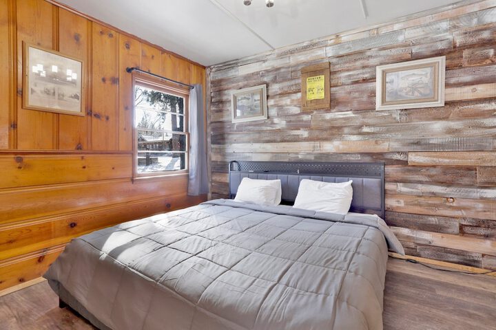 Room 2 of 21