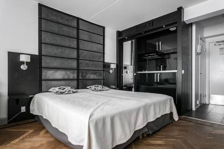 Room 89 of 865