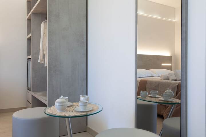 Room 11 of 27