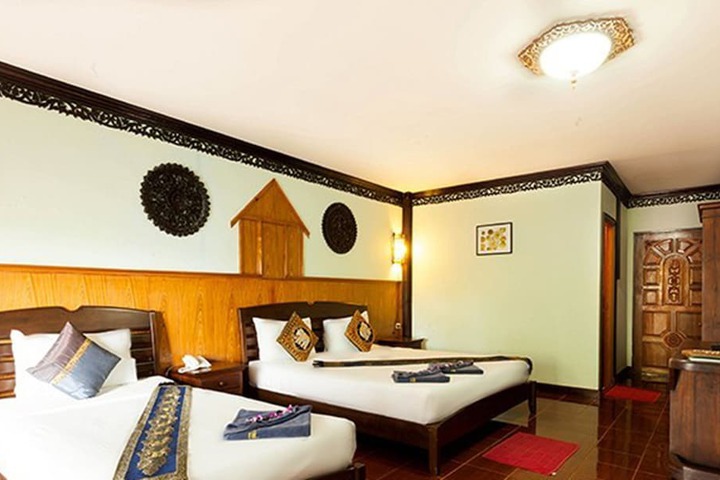 Room 10 of 63