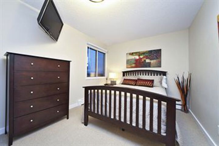 Room 10 of 20
