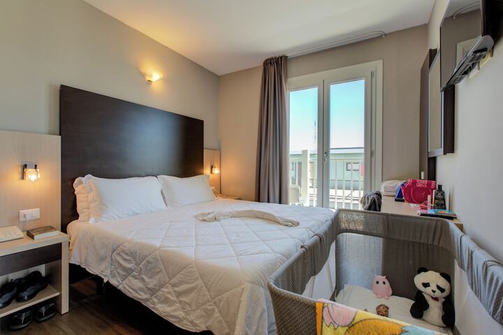 Room 10 of 55