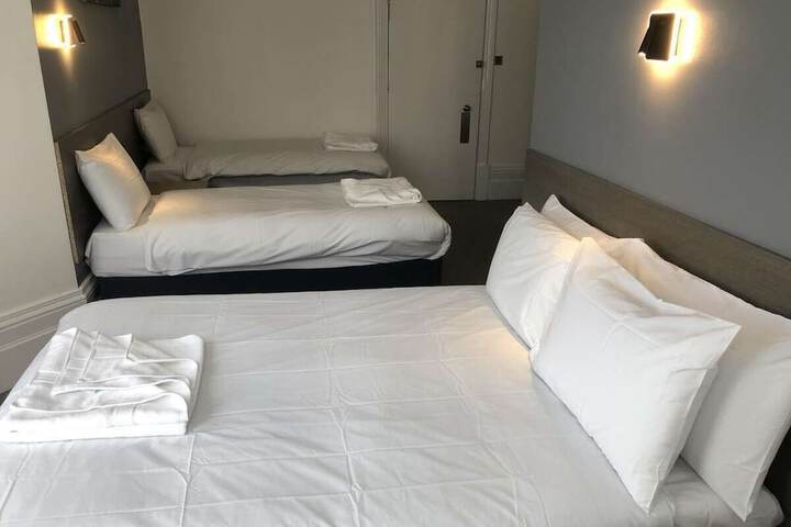 Room 20 of 54