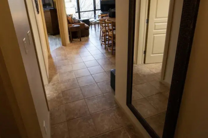 Room 12 of 22
