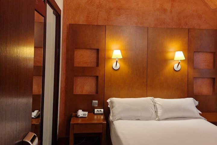 Room 19 of 59