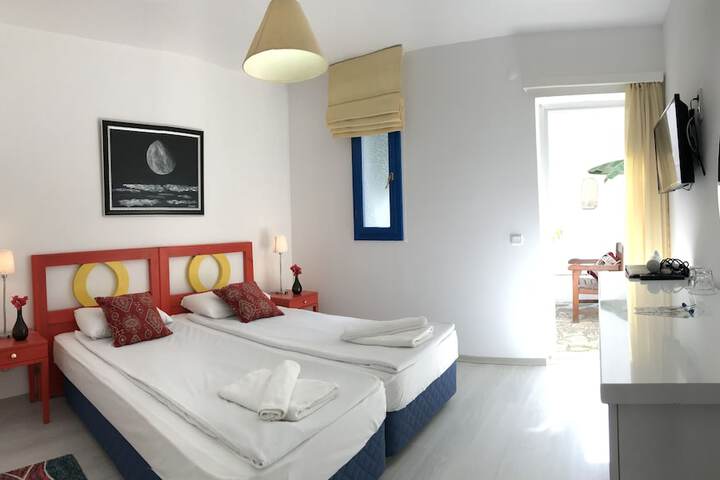 Room 56 of 144