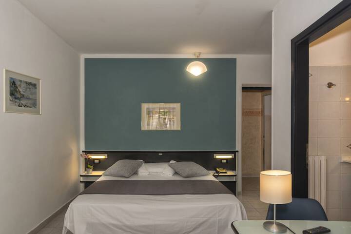 Room 21 of 41