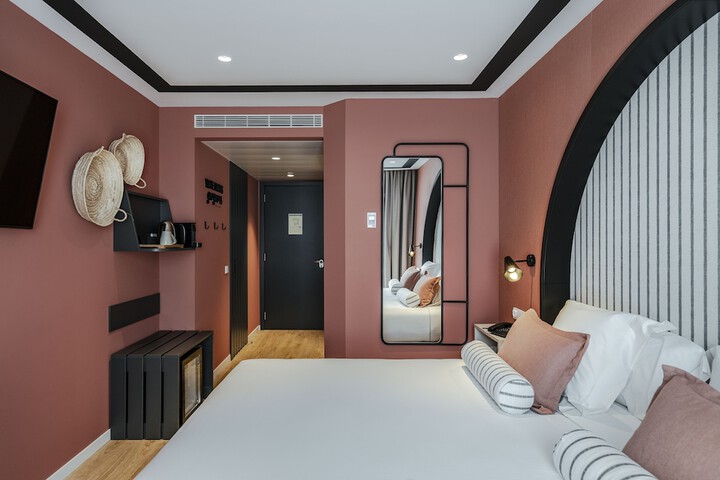 Room 4 of 67