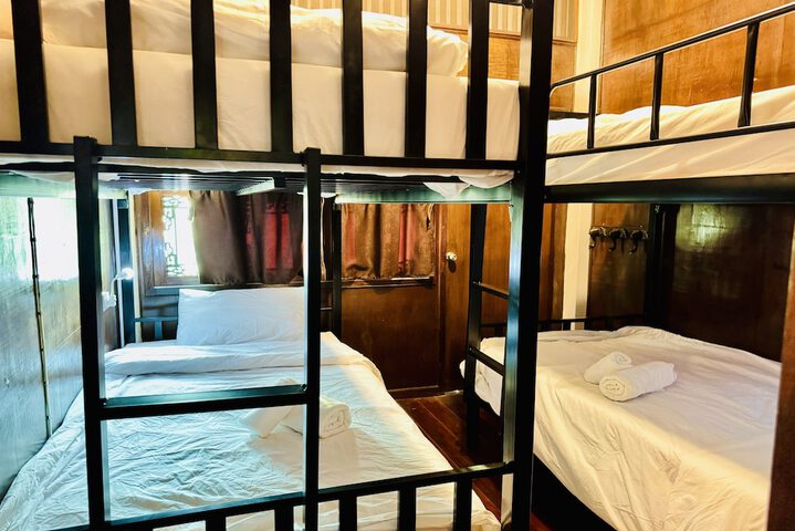Room 16 of 95