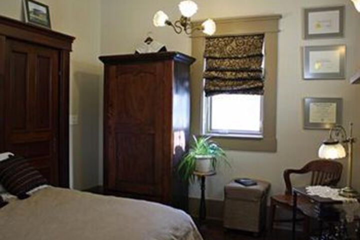 Room 12 of 17