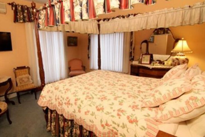 Room 35 of 99