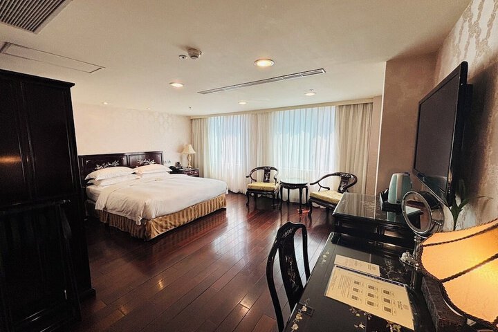 Room 104 of 216