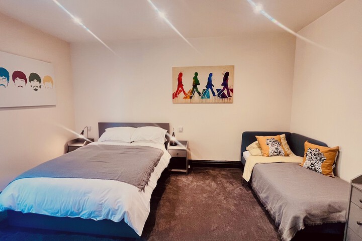 Room 14 of 21