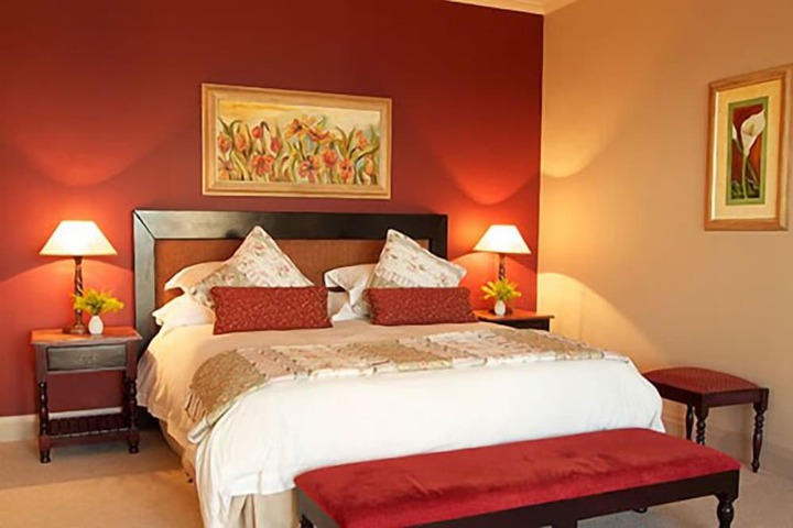 Room 8 of 34