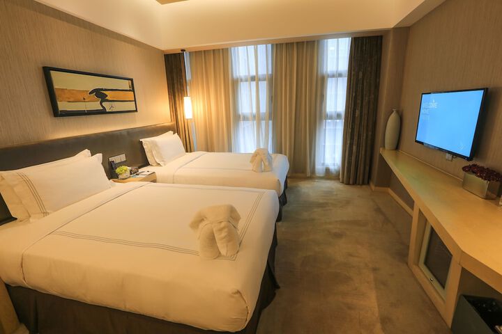 Room 21 of 57