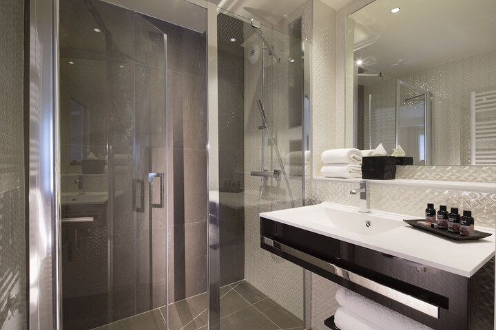 Clean Restrooms