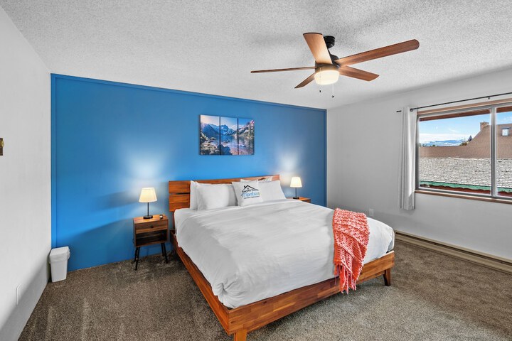 Room 9 of 43