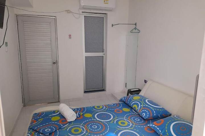 Room 14 of 20