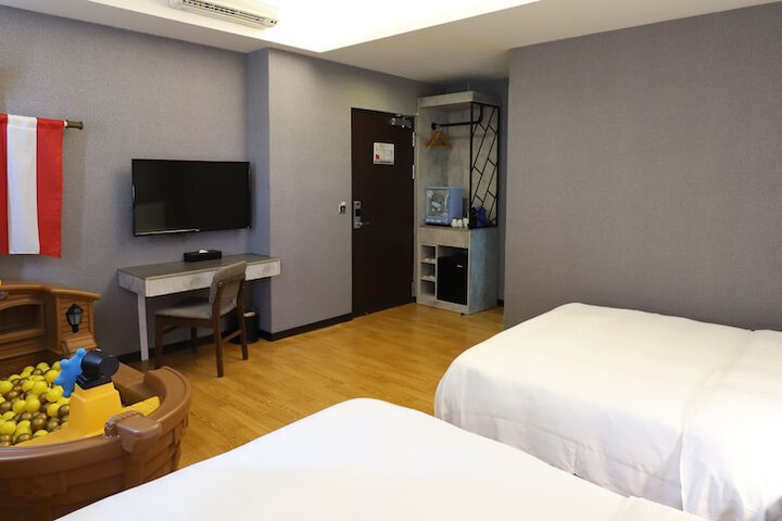 Room 21 of 55