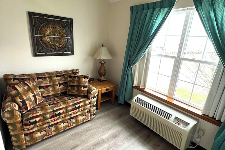 2 Queen Beds (8 of 11)