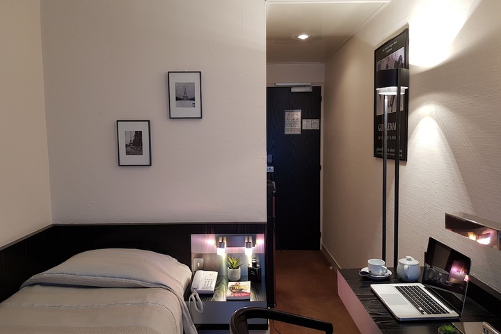Room 30 of 91