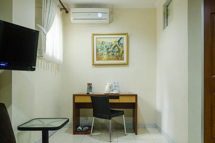 Room 2 of 11