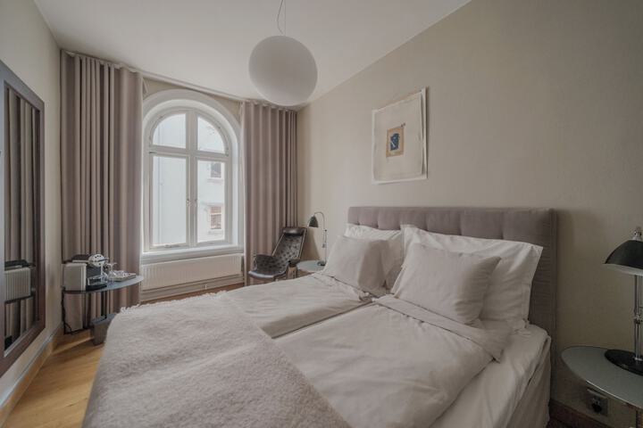 Room 80 of 203