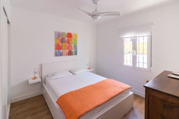Room 5 of 39