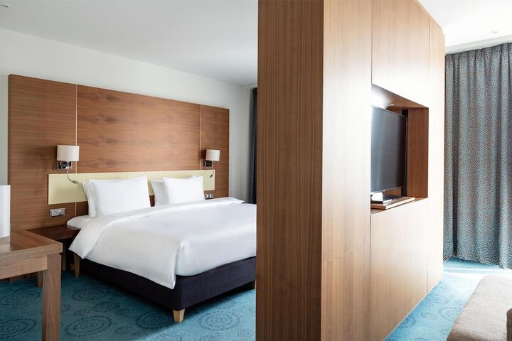 Room 92 of 228