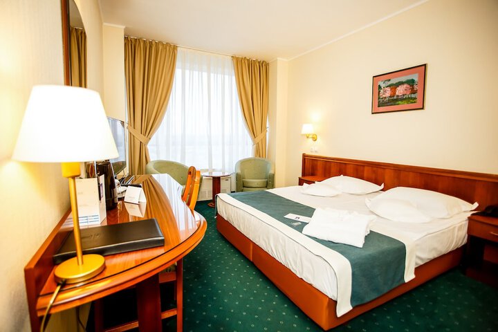 Room 15 of 75