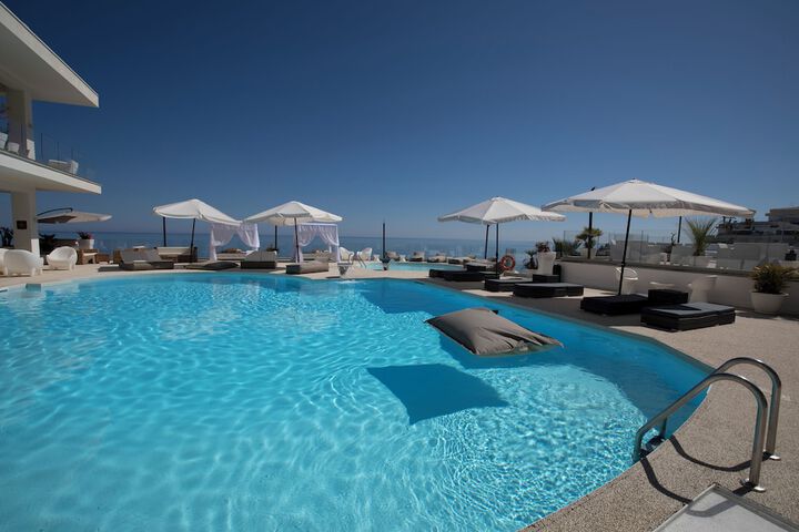 Pool 35 of 62