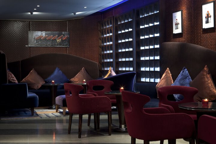 Lounge 108 of 132