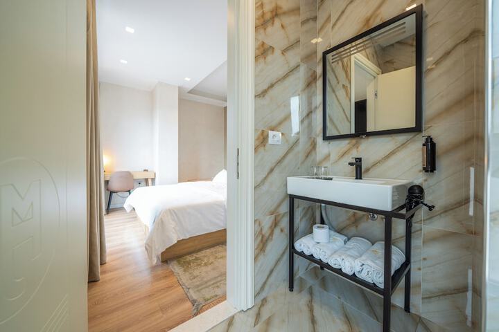 Room 20 of 91