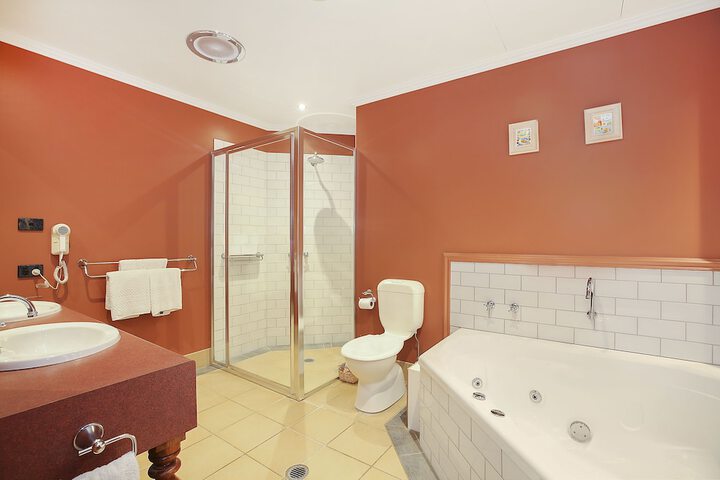 Room 15 of 21