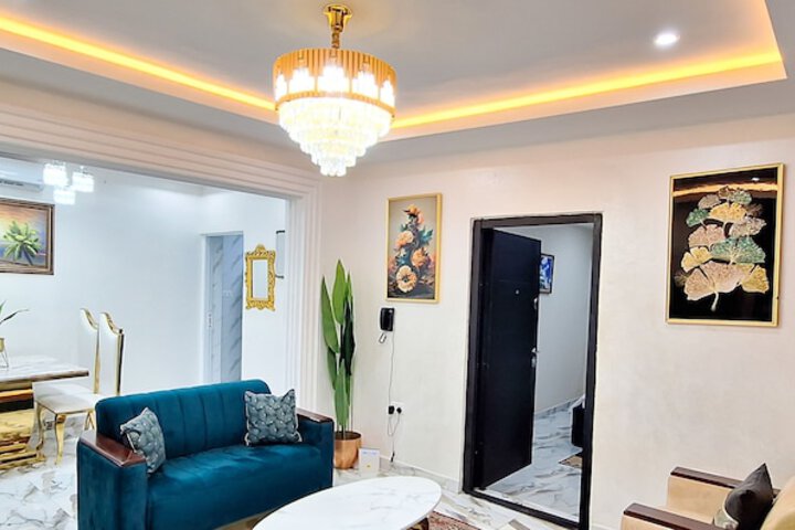 Room 18 of 38