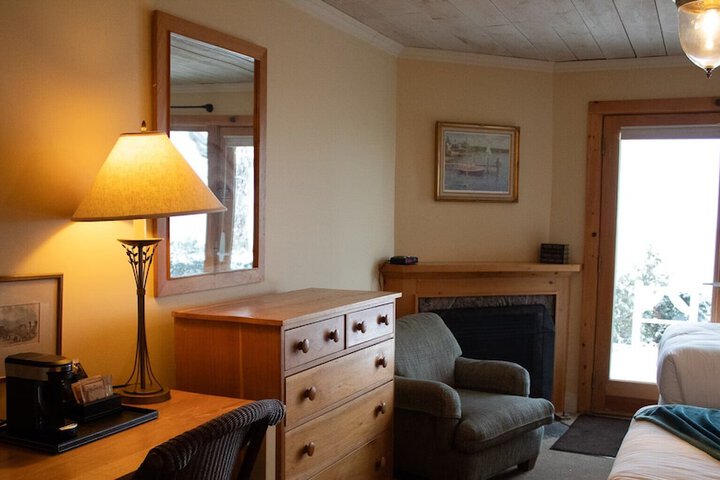Room 17 of 62