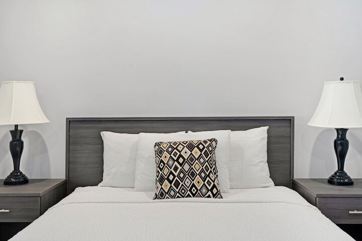 Room 21 of 150