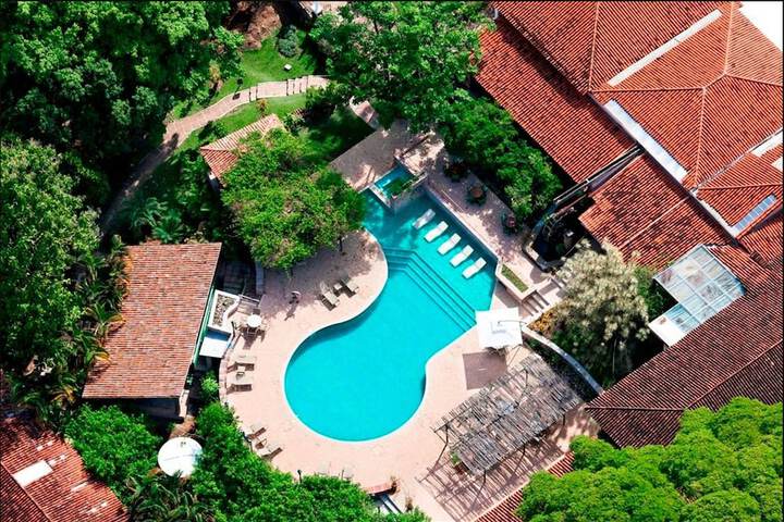 Pool 53 of 90